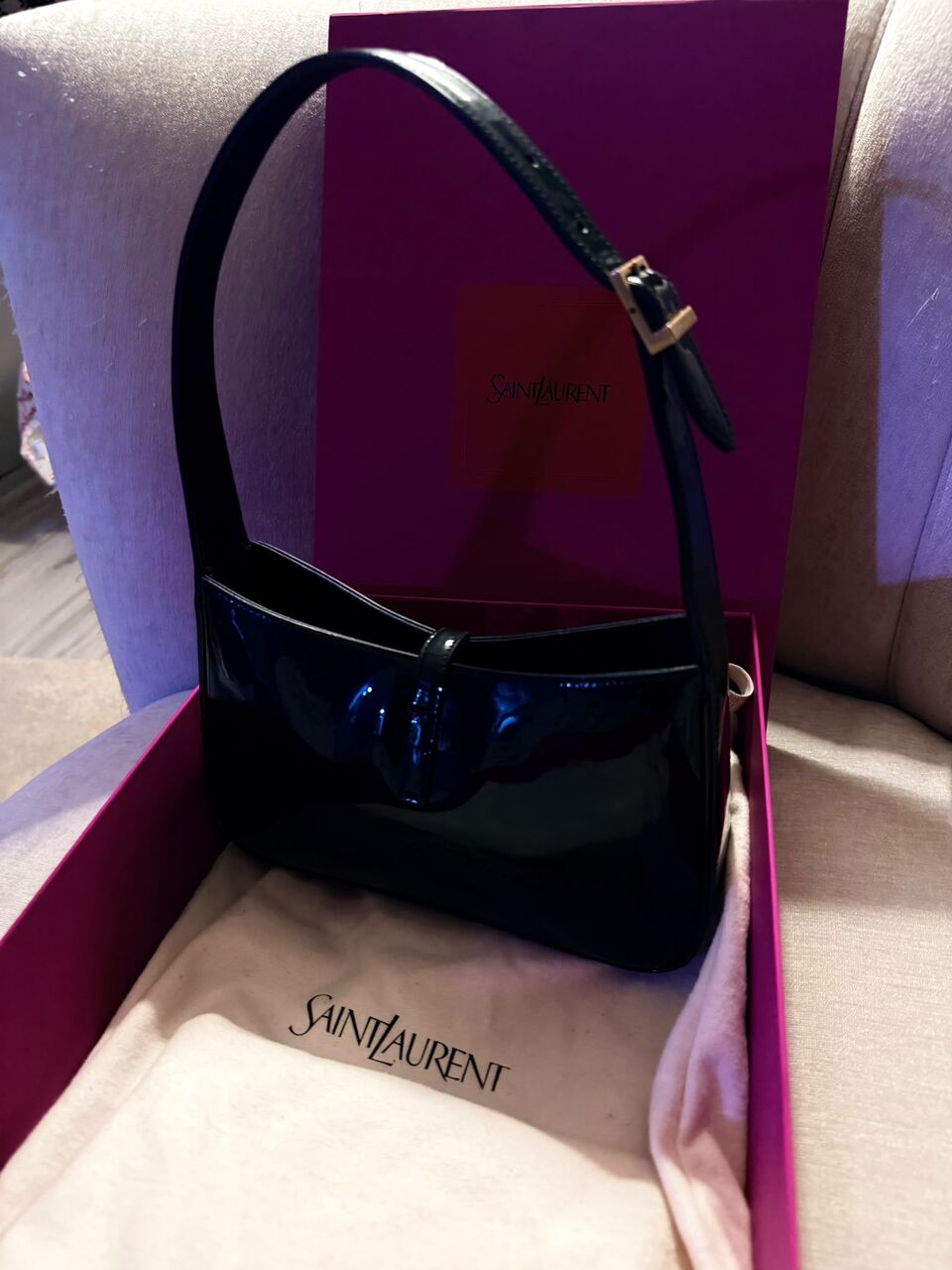 Manama, Clothing & Accessories, BHD 650,  Le 5 À 7 Patent Leather Shoulder Bag In Black - Saint Laurent