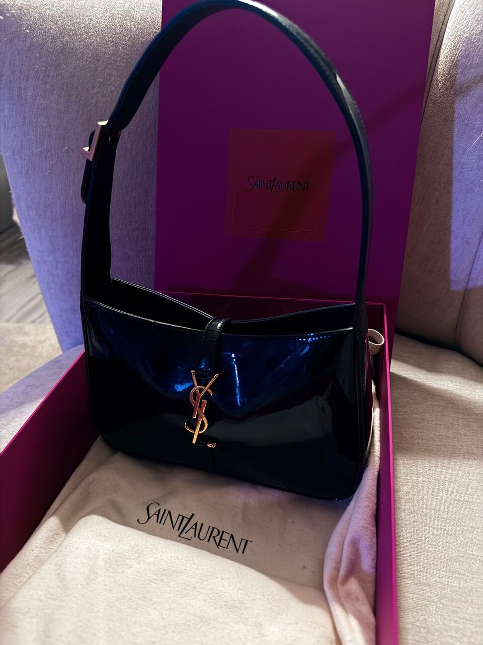 Manama, Clothing & Accessories, BHD 650,  Le 5 À 7 Patent Leather Shoulder Bag In Black - Saint Laurent
