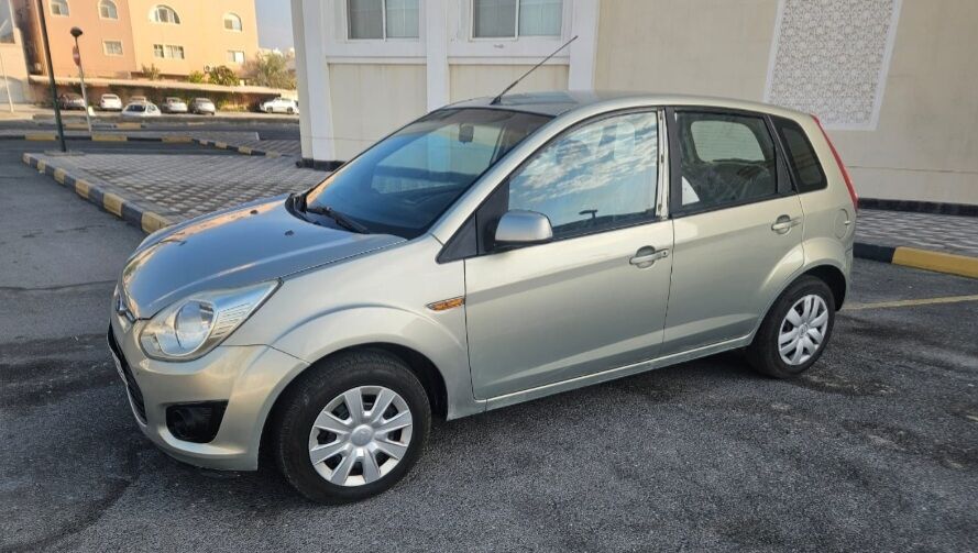 Hidd, Vehicle Lease Transfer, BHD 2000,  DIRECT INSTALLMENT FOR 12 MONTHS MAX  ADVANCE 500 BD 125 BD × 12 = 1500 + 500 BD = 2000  B