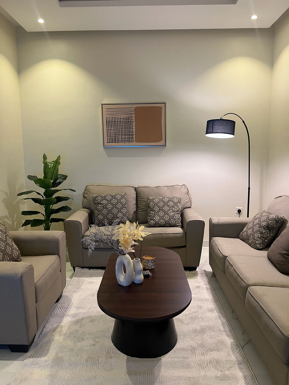 Riyadh, Apartments, Flats, Houses & Villas, SAR 4000/month,  Furnished,  1 BR,  Apartment For Rent, Room And Hall