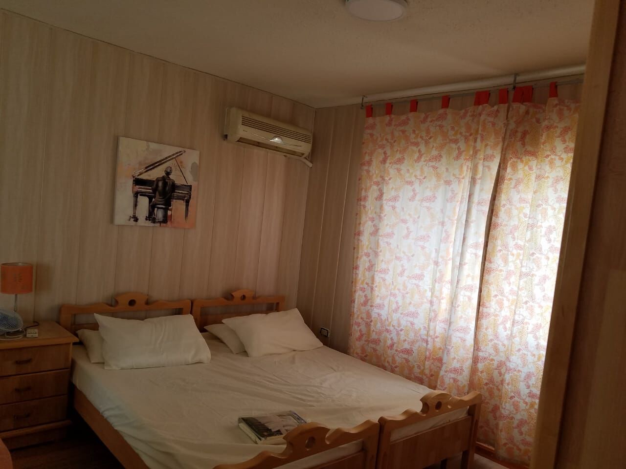 Amman, Apartments, Flats, Houses & Villas, JOD 350/month,  Furnished,  1 BR,  70 Sq. Meter,  Furnished One-bedroom Apt With An Overlooking Terrace, Shmeisani