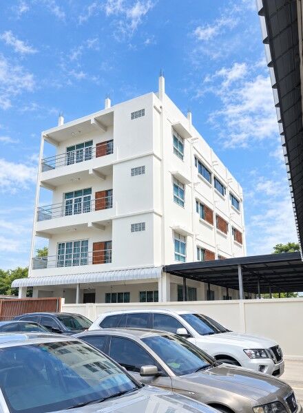 Bangkok, Villas, THB 49999,  100 Sq. Feet,  ติดถนนราชพฤกษ์ ใกล้เดอะ เซอร์เคิล ร