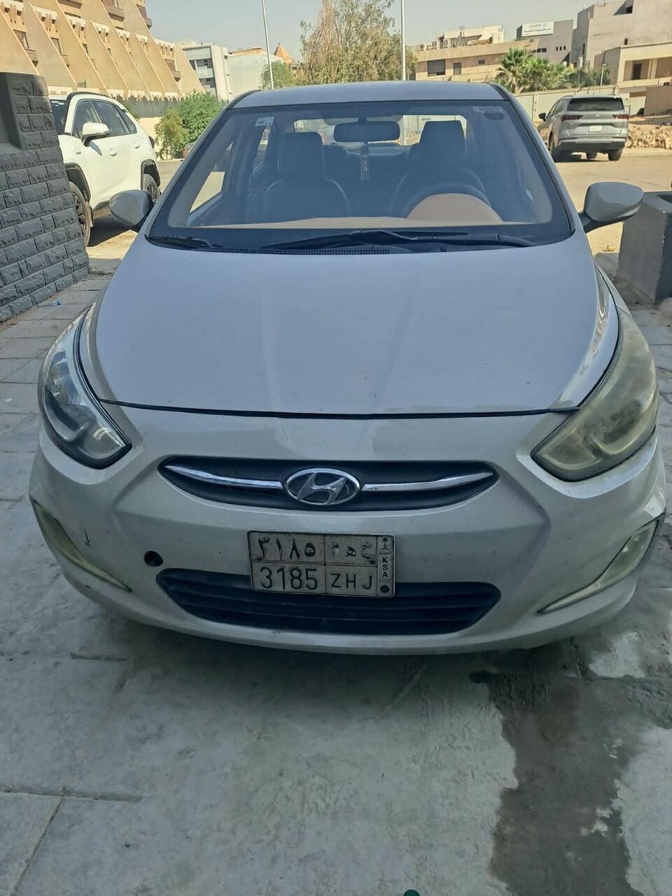 Riyadh, Vehicles, Cars & Trucks , SAR 20000,  Hyundai Accent,  2016,  Automatic,  252000 KM,    | Silver |  | SR 20,000 | Riyadh