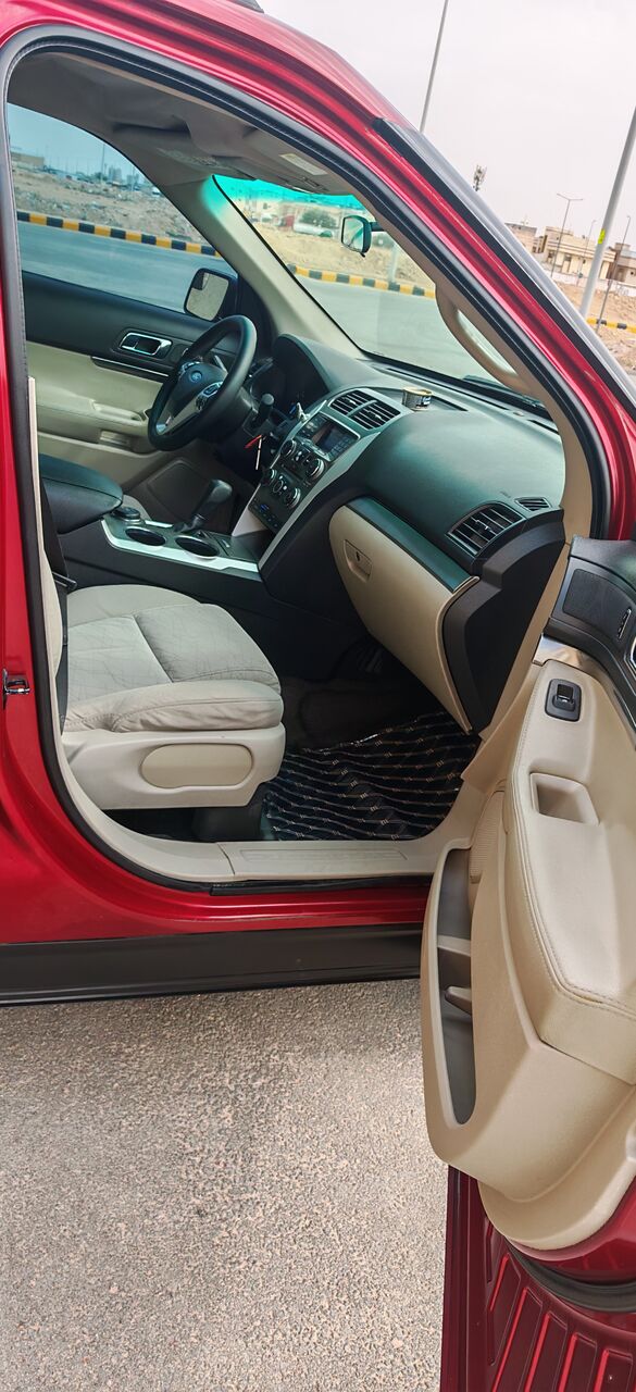 Riyadh, Vehicles, Cars & Trucks , SAR 32000,  Ford Explorer,  2014,  Automatic,  218 KM,