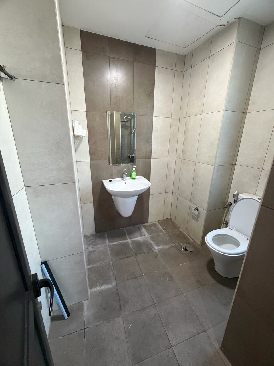 Segaya, Apartments, Flats, Houses & Villas, BHD 250/month,  1 BR,  Fully Furnished Flat For Rent With Ewa