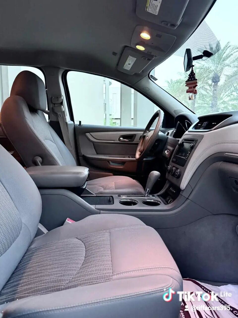 Manama, Vehicles, Cars & Trucks , BHD 2700,  Chevrolet Traverse,  2015,  Automatic,  94000 KM,  OFFER PRICE ONLY 2700 BD  LS YEAR
