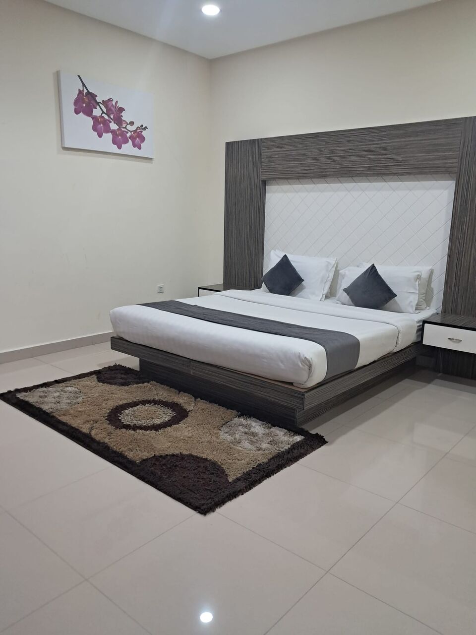 Juffair, Apartments, Flats, Houses & Villas, BHD 250/month,  1 BR,  Studio Flat Rent In Juffair Near Lulu