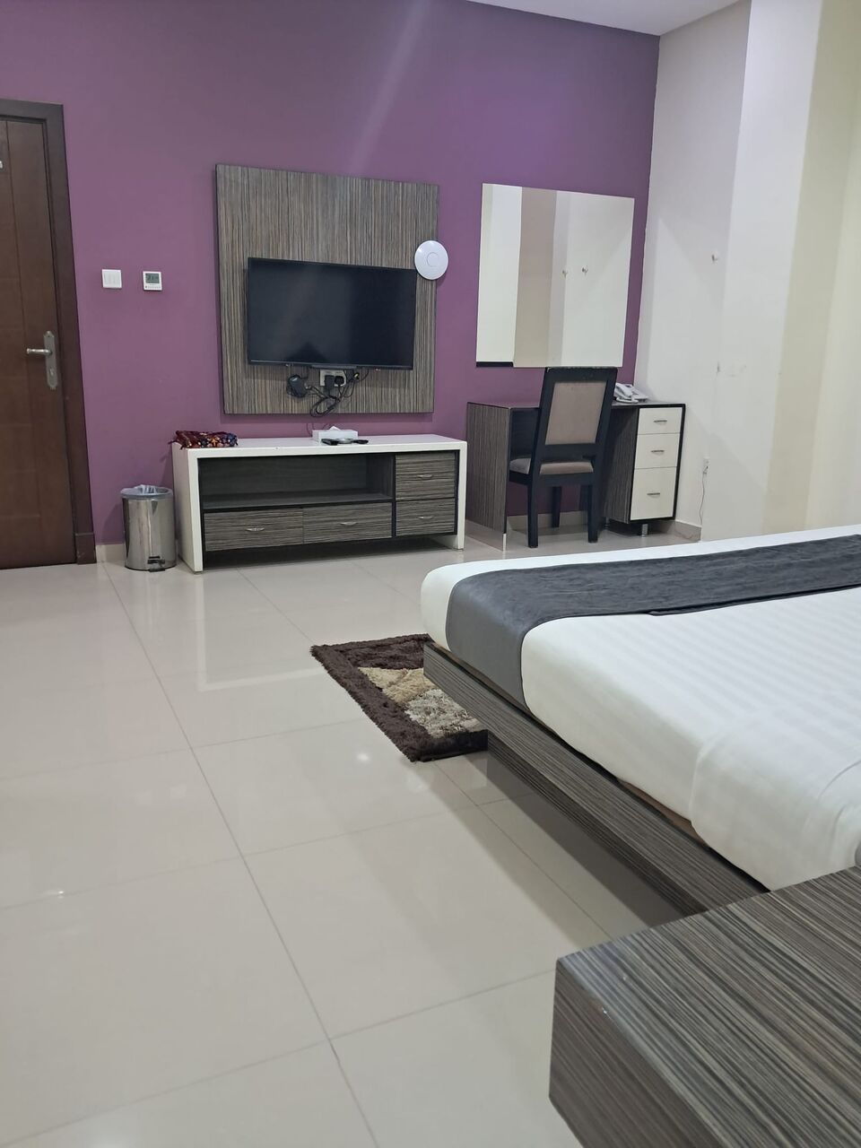 Juffair, Apartments, Flats, Houses & Villas, BHD 250/month,  1 BR,  Studio Flat Rent In Juffair Near Lulu