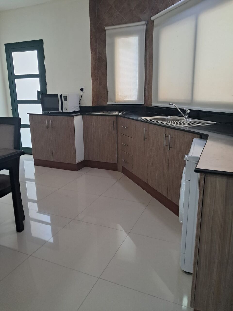 Juffair, Apartments, Flats, Houses & Villas, BHD 250/month,  1 BR,  Studio Flat Rent In Juffair Near Lulu