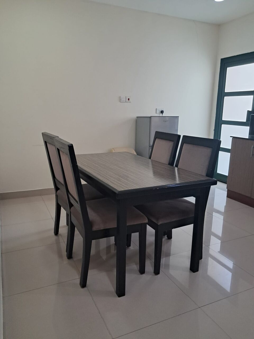Juffair, Apartments, Flats, Houses & Villas, BHD 250/month,  1 BR,  Studio Flat Rent In Juffair Near Lulu