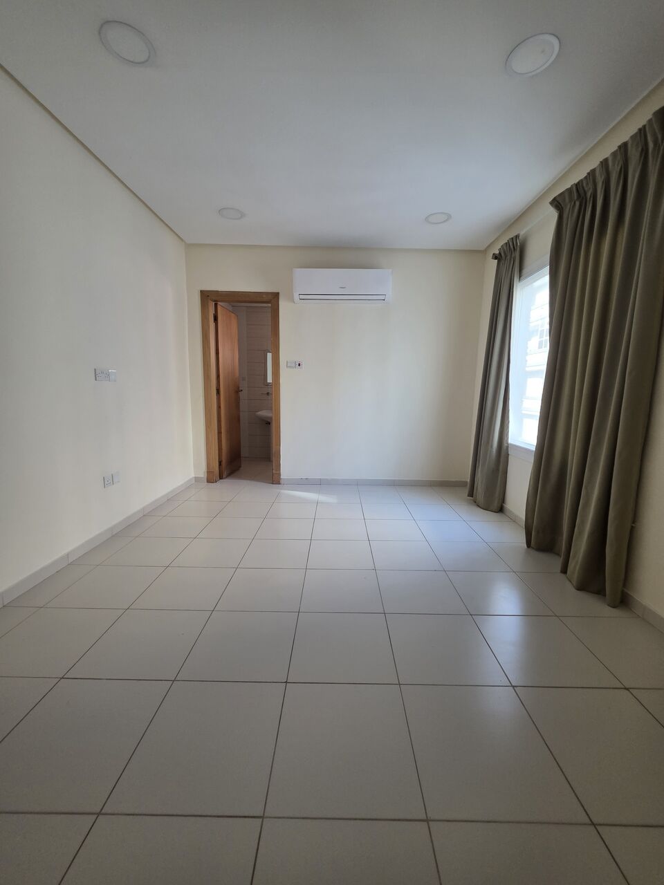 Hidd, Apartments, Flats, Houses & Villas, BHD 230/month,  2 BR,  @2BATHROOM Hall Kitchen With Electricity Car Parking Balcony