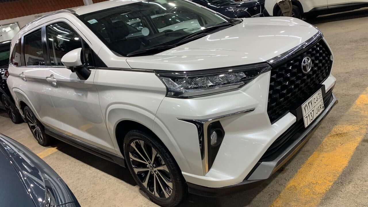 Riyadh, Vehicles, Cars & Trucks , SAR 60000,  TOYOTA VELOZ,  2024,  Automatic,  24000 KM,  MID OPTION 7 SEATER 4