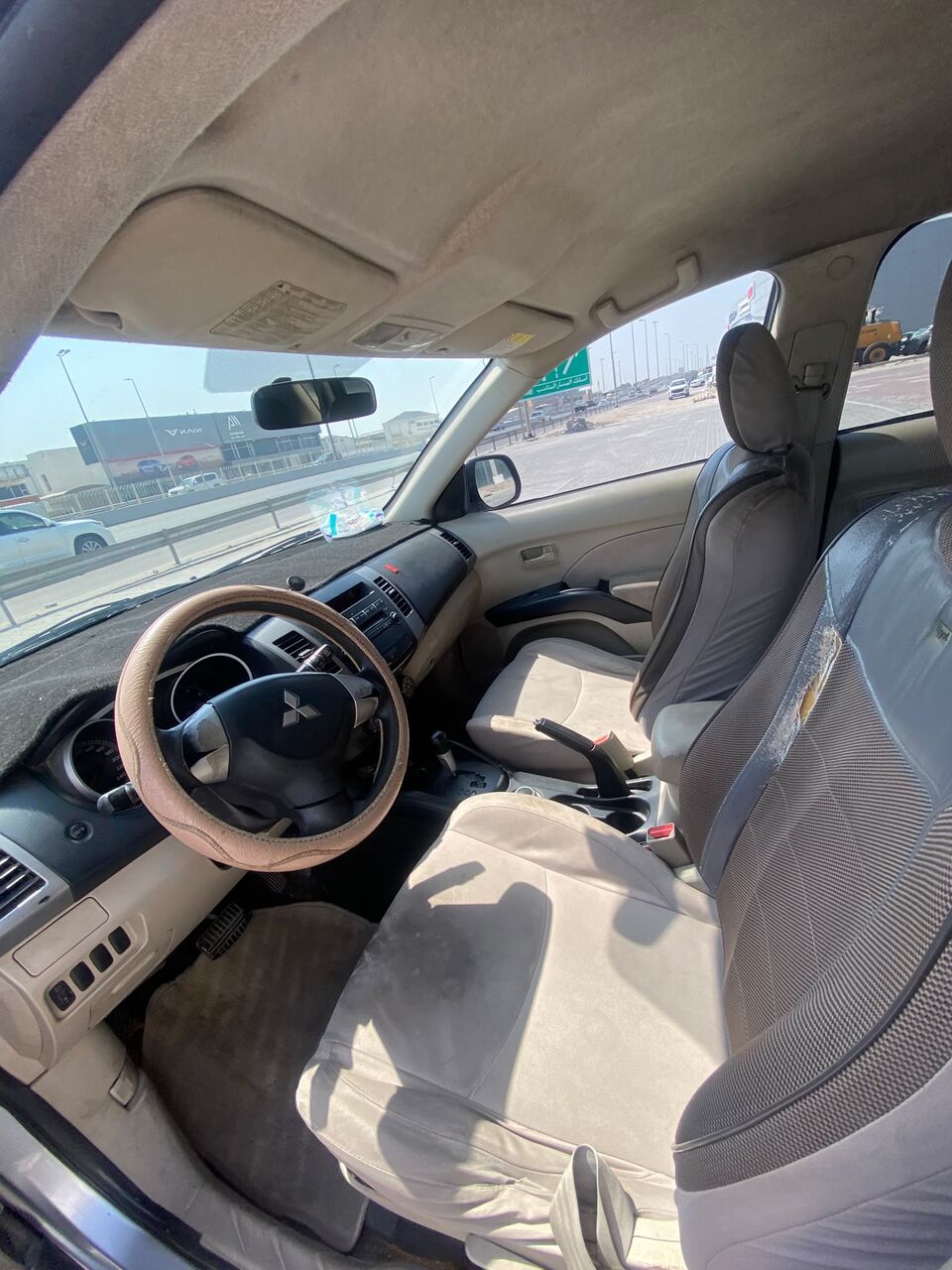 Manama, Vehicles, Cars & Trucks , BHD 1650,  Mitsubishi Outlander,  2009,  Automatic,  278500 KM,    (Silver)