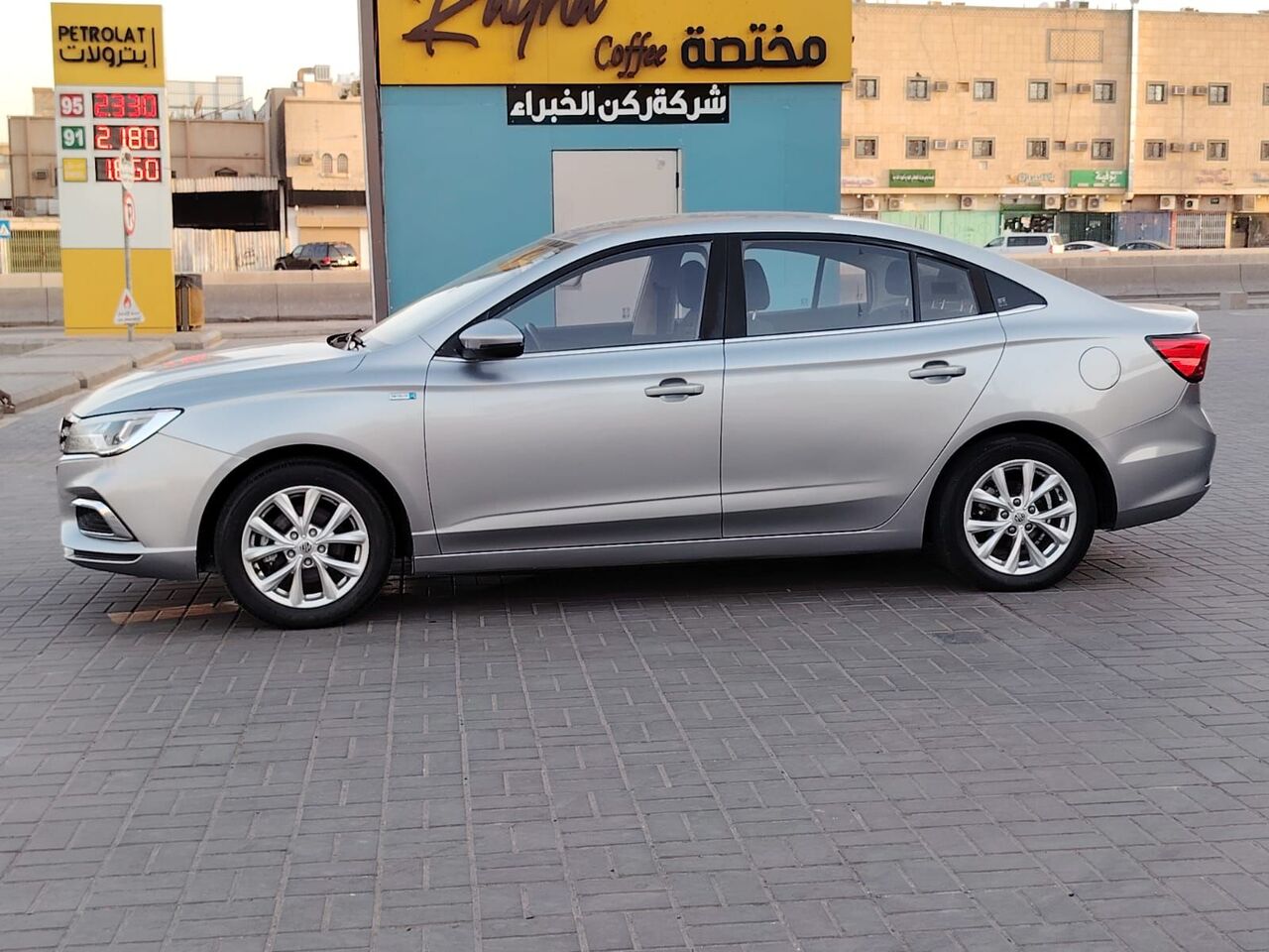 Riyadh, Vehicles, Cars & Trucks , SAR 27500,  MG MG 5,  2022,  Automatic,  143500 KM,  MG5