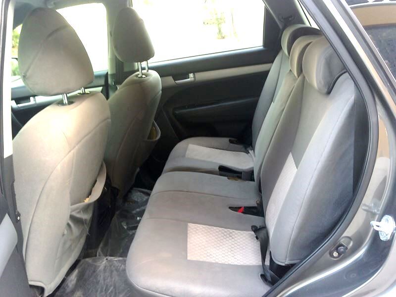Zinj, Vehicles, Cars & Trucks , BHD 111,  Kia Sorento,  2014,  Automatic,  187000 KM,  7 Seater SUV - 6  Cylinder, Urgent Sale.. Expat Leaving