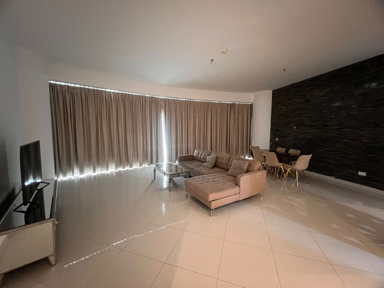 Sanabis, Apartments, Flats, Houses & Villas, BHD 475/year,  2 BR,  Luxury 2BHK Apartment For Rent! ✨ ​Location: Near Dana Mall, City Centre & Bahrain Mall
