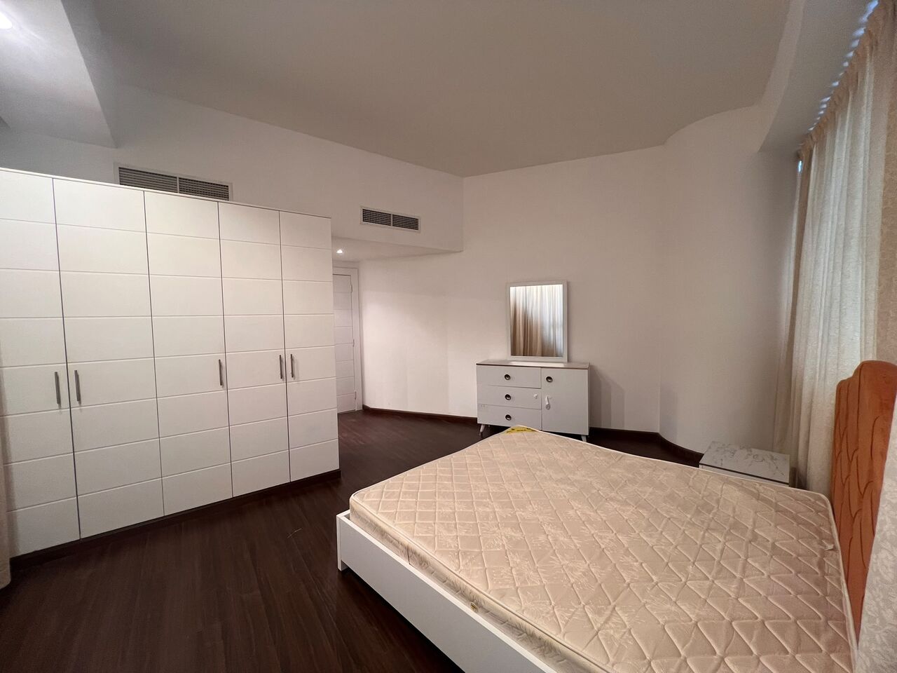 Sanabis, Apartments, Flats, Houses & Villas, BHD 475/year,  2 BR,  Luxury 2BHK Apartment For Rent! ✨ ​Location: Near Dana Mall, City Centre & Bahrain Mall