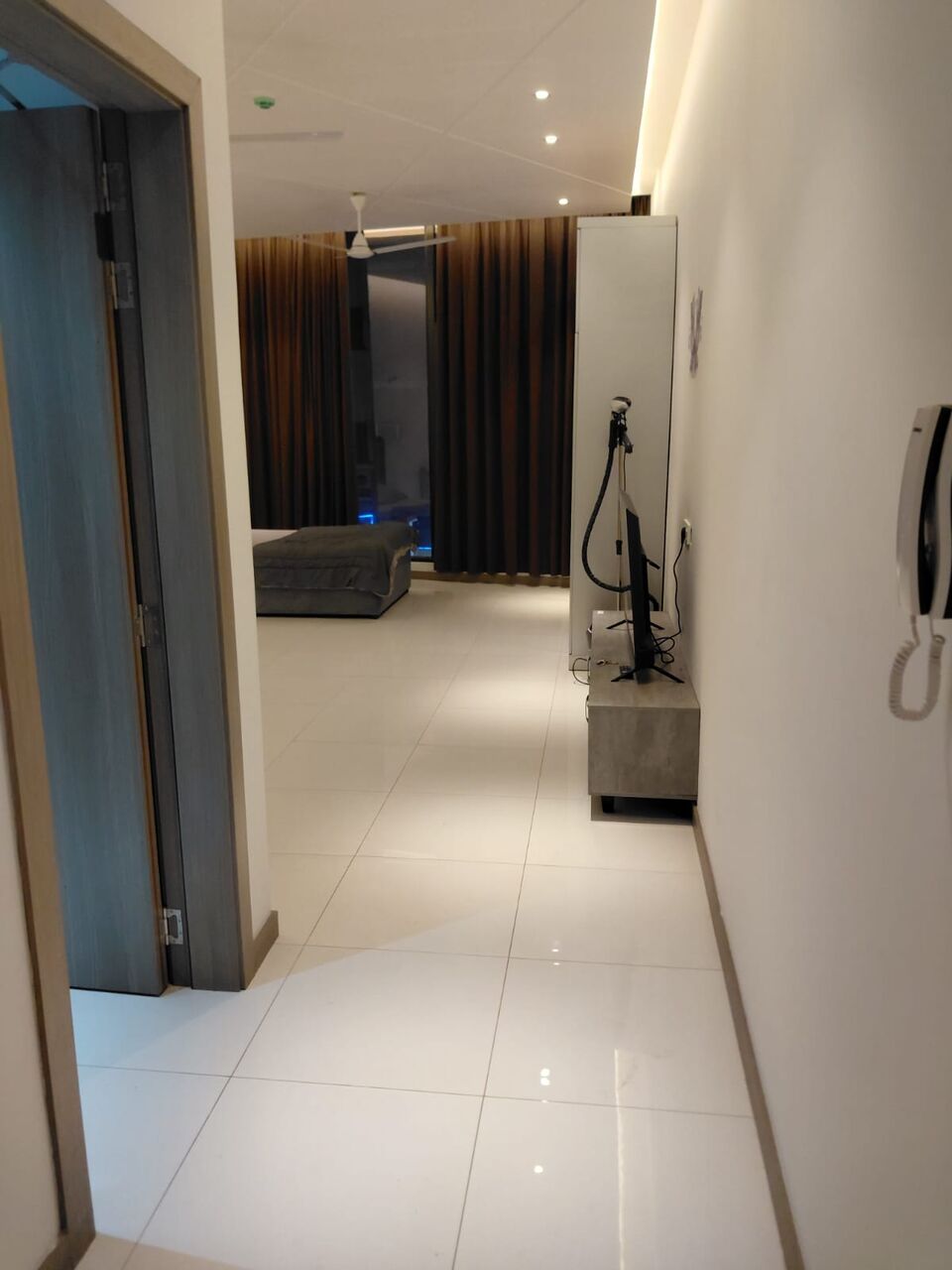 East Riffa, Apartments, Flats, Houses & Villas, BHD 180/month,  Furnished,  Studio,  Furnished Studio Flat For Rent In Riffa With EWA | AC
