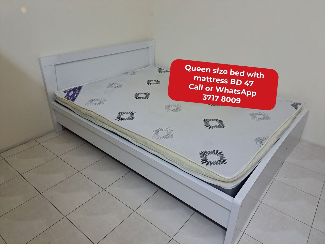 Manama, Furniture, BHD 47,  @Queen Size Bed With Mattress In Good Condition For Sale With Delivery