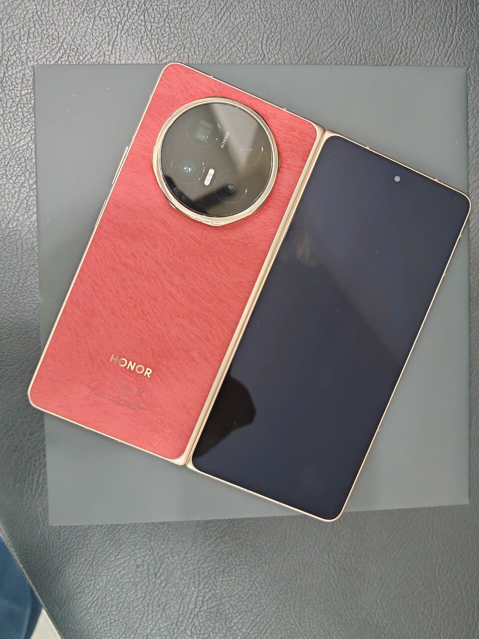 Hoora, Mobile Phones, BHD 550,  Honor Magic V6 Fold Latest Model New Just Activated Few Days Untouched With 2 Year