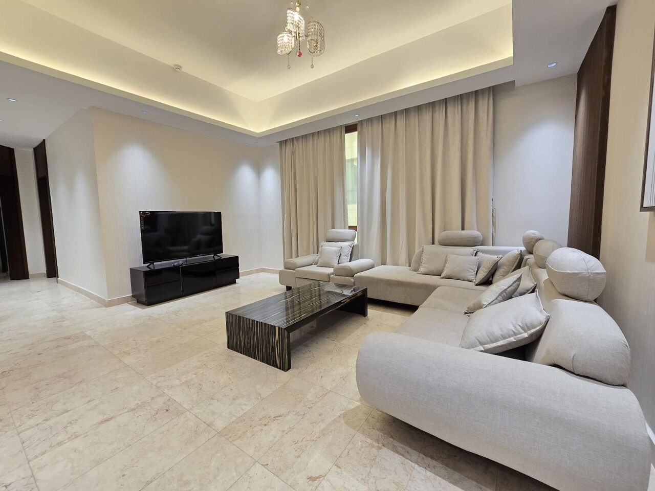 Juffair, Apartments, Flats, Houses & Villas, BHD 370/month,  Furnished,  2 BR,  105 Sq. Meter,  MODERN | 2 BEDROOMS | FAMILY | POOL | JUFFAIR