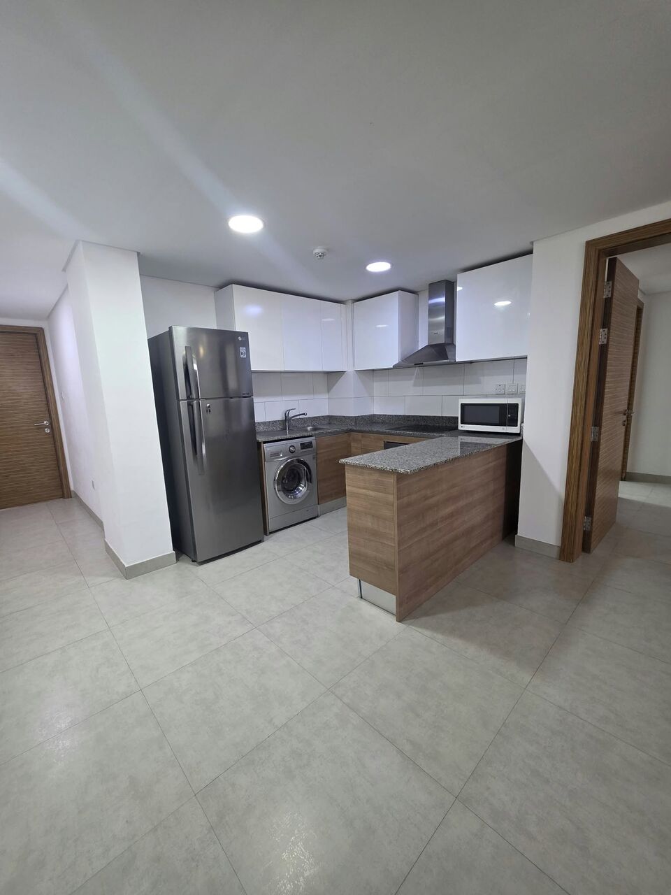 Juffair, Apartments, Flats, Houses & Villas, BHD 265/month,  1 BR,  Flat For Rent In Juffair With EWA