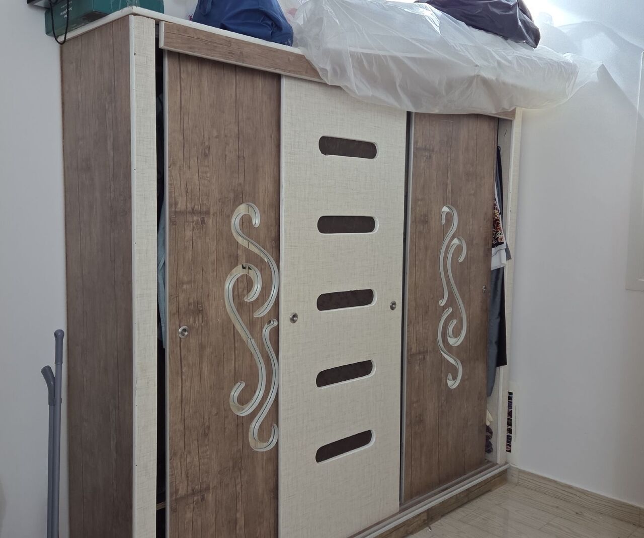 Riyadh, Furniture, SAR 350,  Wardrobe For Sale