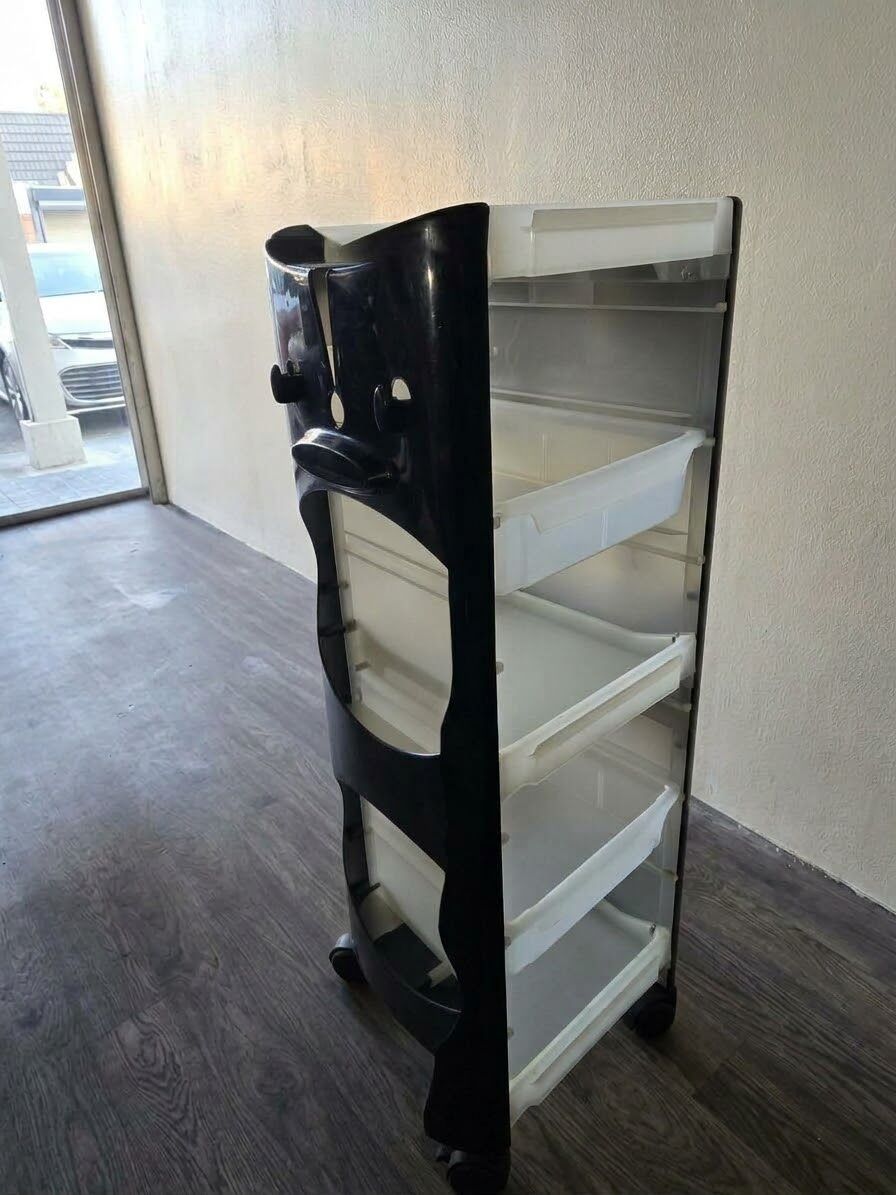 Riffa, Health & Beauty Items, BHD 10,  Saloon Trolley