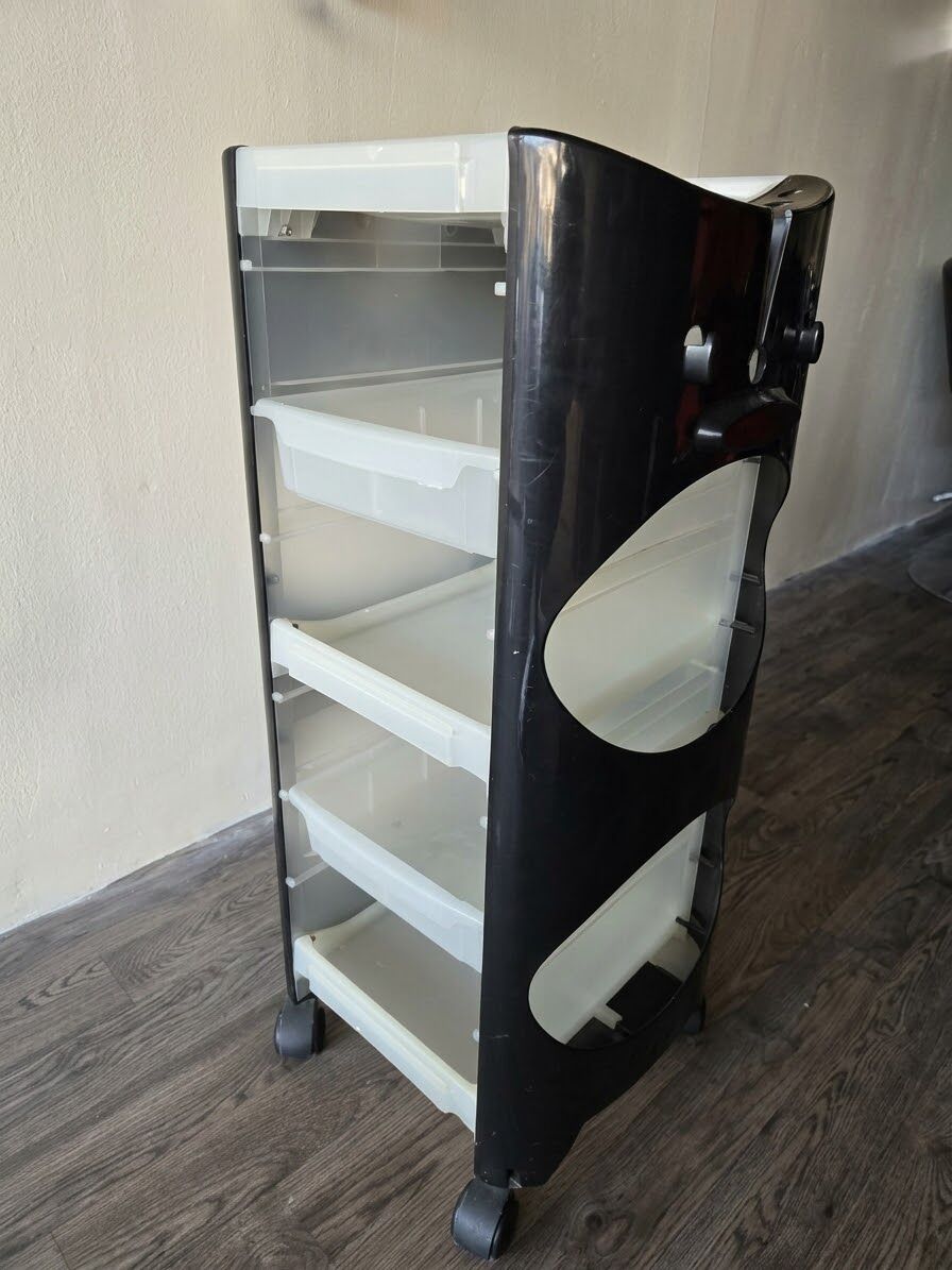 Riffa, Health & Beauty Items, BHD 10,  Saloon Trolley