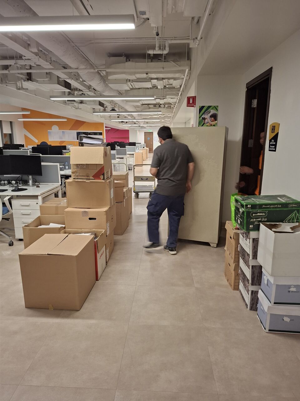 Riyadh, Labor/Moving, We Move All Kind Of Furniture, House, Office, Villa ,compound, In Riyadh & All Over Arabia