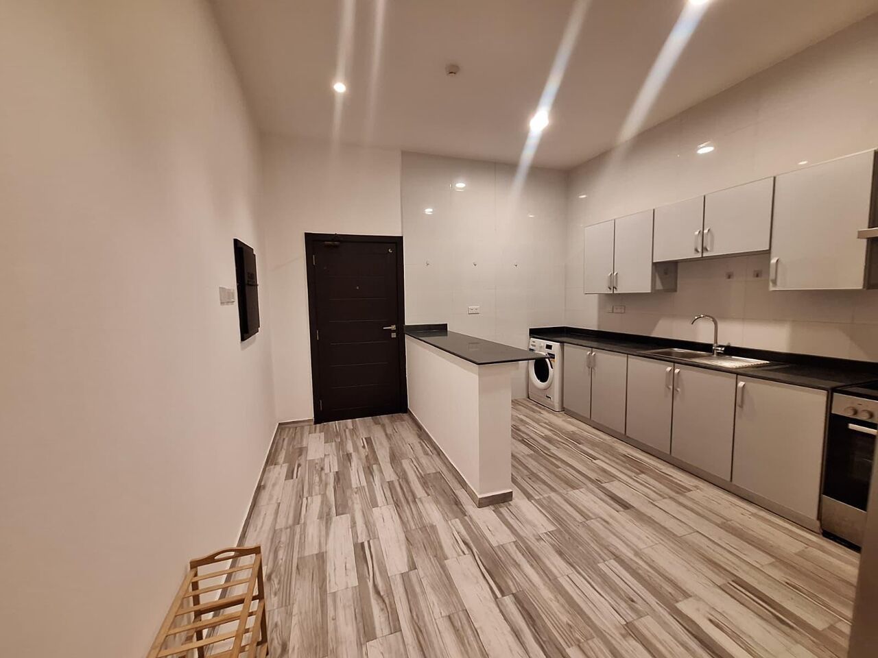 Juffair, Apartments, Flats, Houses & Villas, BHD 320/month,  Furnished,  100 Sq. Meter,  ELEGANT | 2 BEDROOMS | FAMILY | PARKING | JUFFAIR