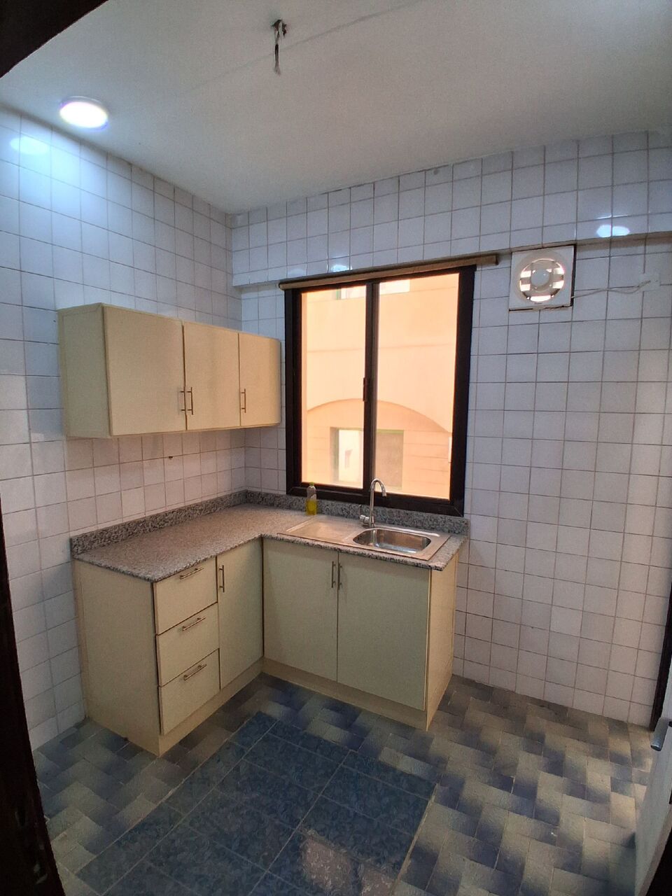 Hoora, Real Estate Wanted, BHD 220,  Furnished,  2 BR,  2bhk APARTMENT FOR RENT IN HOORA Nearby Jasmis