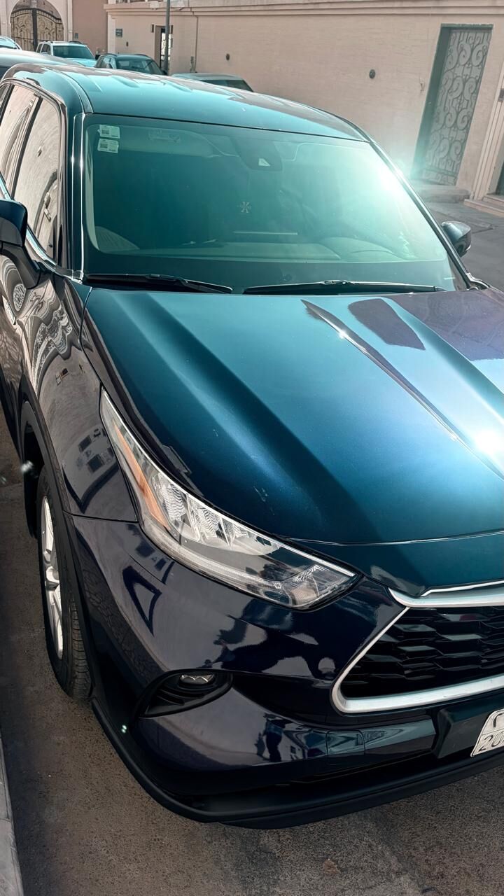 Riyadh, Vehicles, Cars & Trucks , SAR 111,  Toyota Highlander 2022 Hybrid EV System,  2022,  Automatic,  94200 KM,  Toyota Highlander