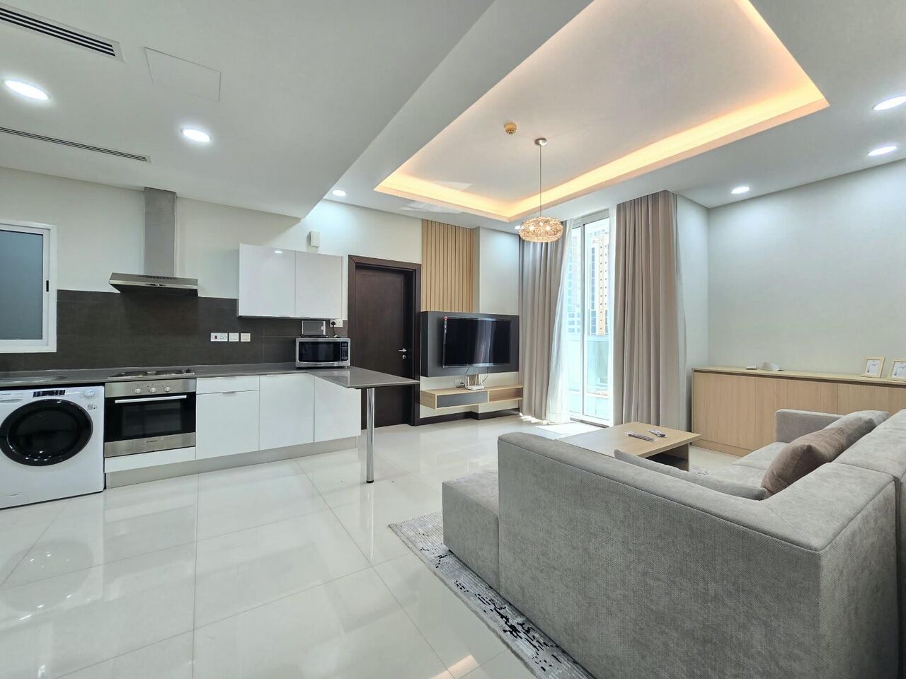 Juffair, Apartments, Flats, Houses & Villas, BHD 650/month,  Furnished,  3 BR,  125 Sq. Meter,  MODERN |3 BEDROOMS | BALCONY| FACILITIES | SEEF