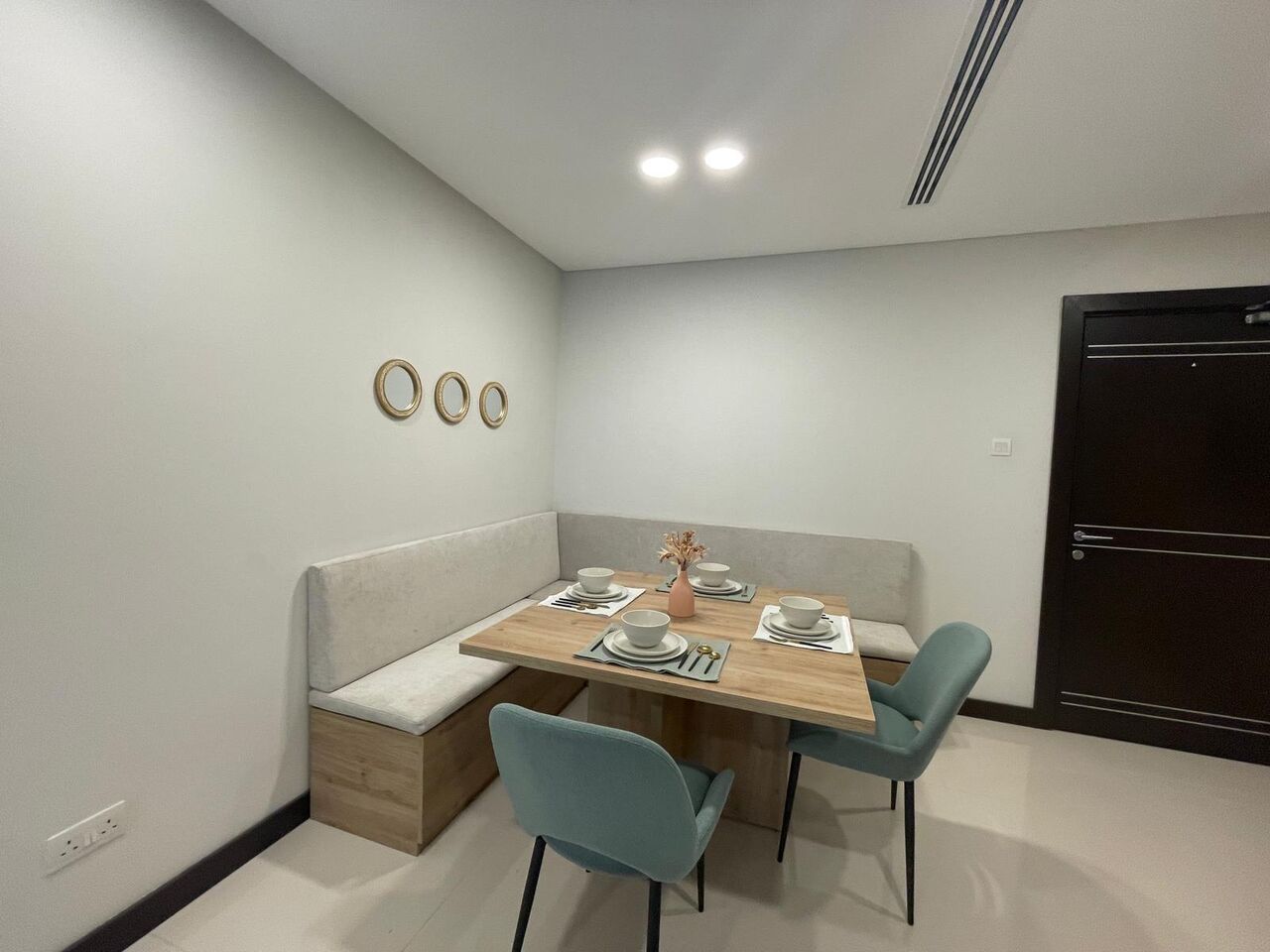 Juffair, Apartments, Flats, Houses & Villas, BHD 500/month,  Furnished,  2 BR,  95 Sq. Meter,  ELITE | 2 BEDROOMS | BALCONY| FACILITIES | SEEF