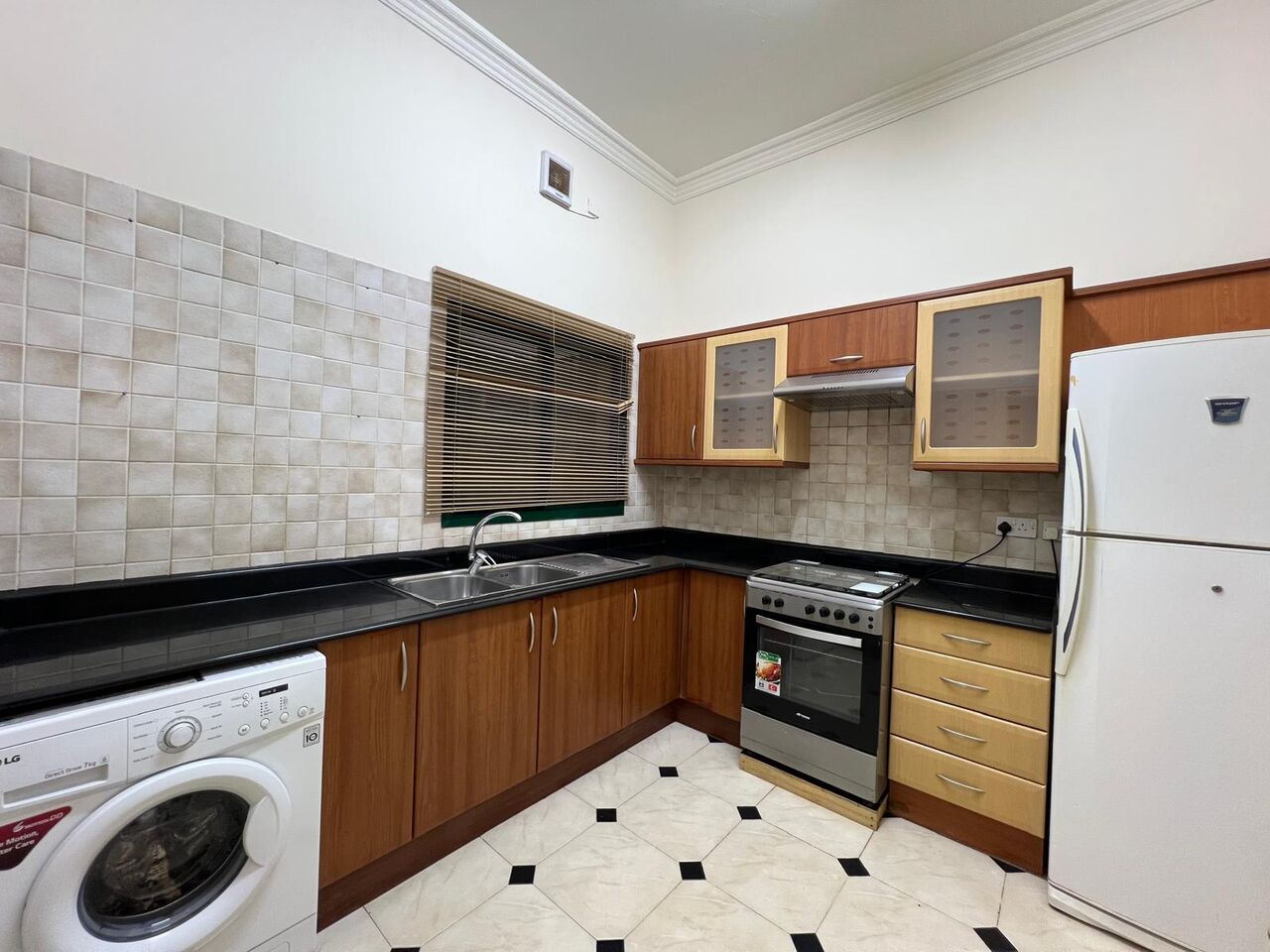 Mahooz, Apartments, Flats, Houses & Villas, BHD 350/month,  Furnished,  2 BR,  105 Sq. Meter,  MODERN 2-BEDROOM APARTMENT FOR RENT IN MAHOOZ