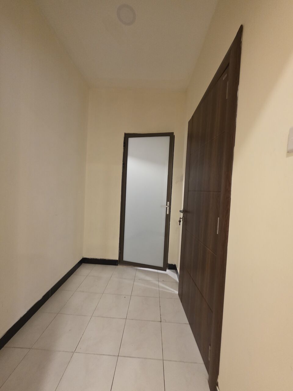 Hoora, Apartments, Flats, Houses & Villas, BHD 130/month,  Studio,  Paerking- Very Neet & Clean Semi Furnished Studio Flat With Ewa @130/BD In Hoora