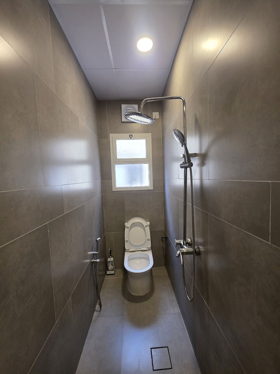 Hoora, Apartments, Flats, Houses & Villas, BHD 130/month,  Studio,  Paerking- Very Neet & Clean Semi Furnished Studio Flat With Ewa @130/BD In Hoora