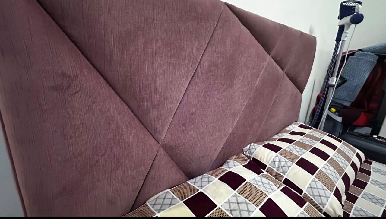 Al Rakah Al Shamaliyah, Furniture, SAR 650,  Bed Queen Size (Pink) With Mattress
