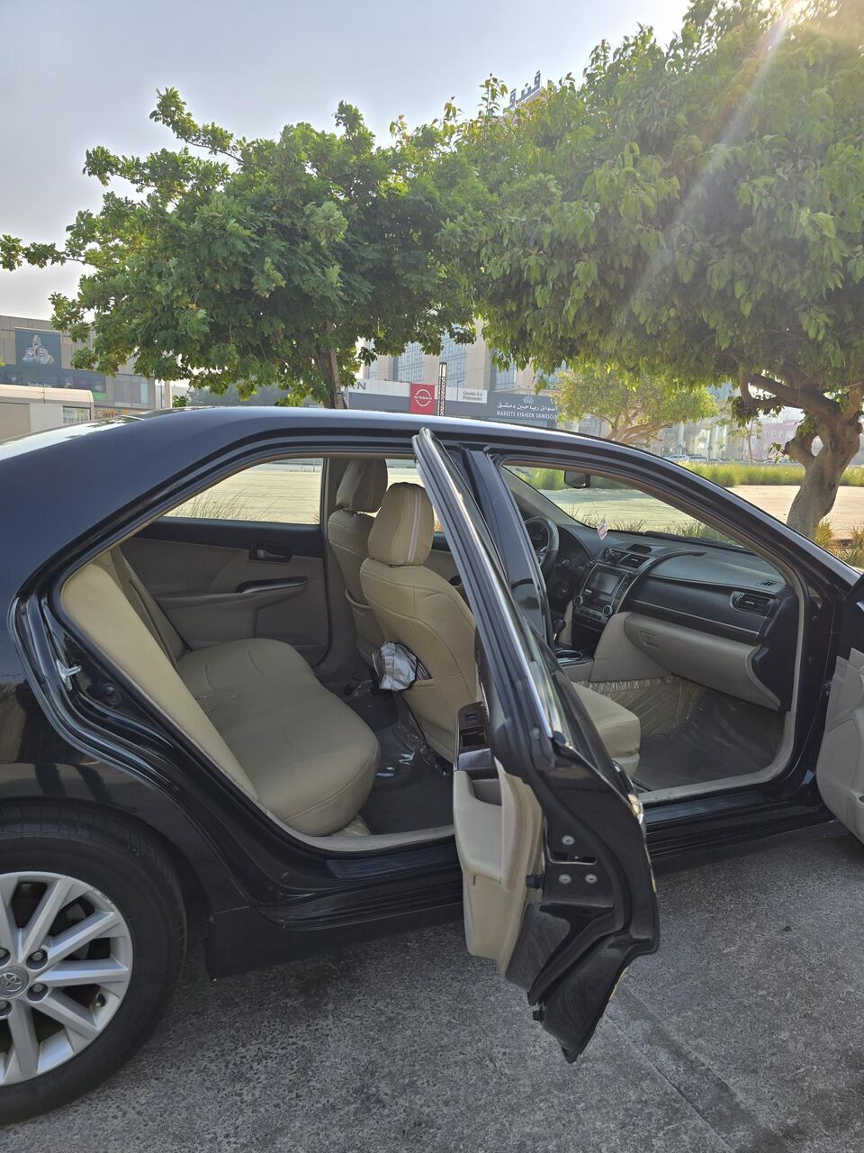 Akrabia, Vehicles, Cars & Trucks , SAR 48000,  Toyota Camry,  2014,  Automatic,  136500 KM,   , GLX Full Option, Good Condition