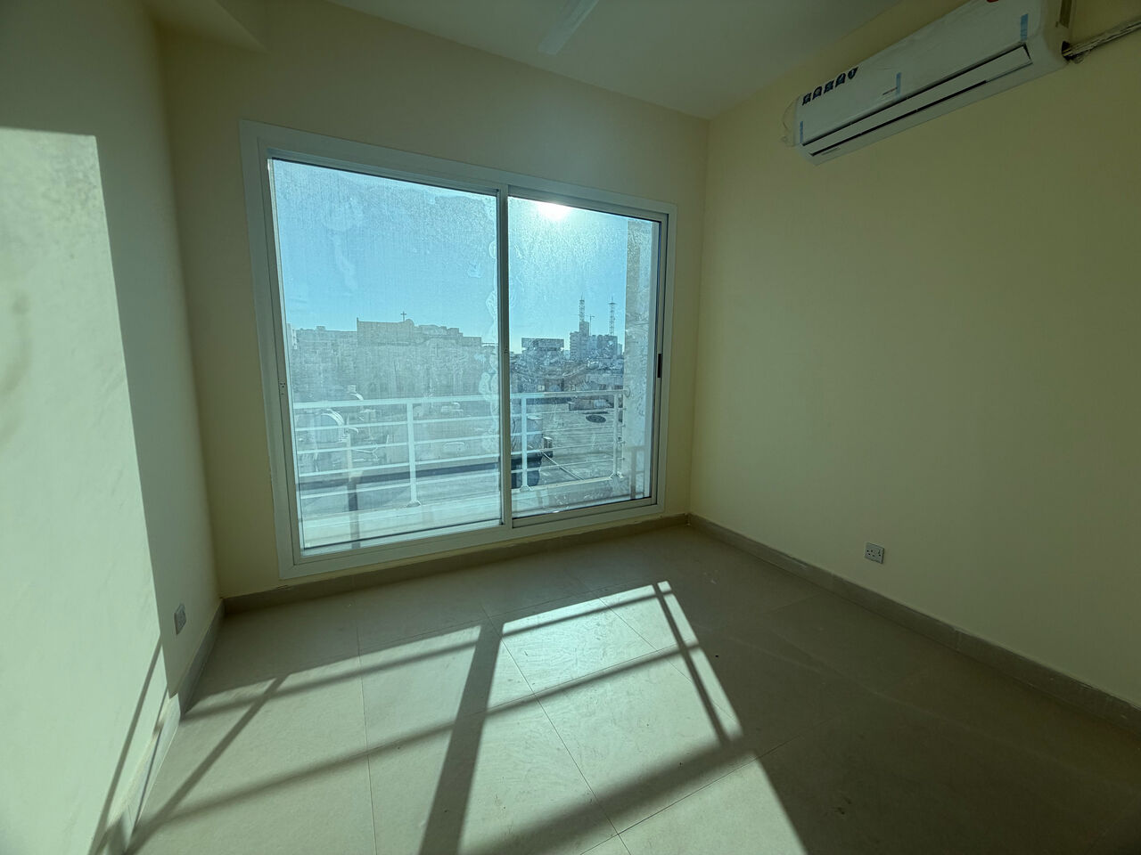 Salmaniya, Apartments, Flats, Houses & Villas, BHD 210/month,  2 BR,  2 Bedroom Flat For Rent With Ewa