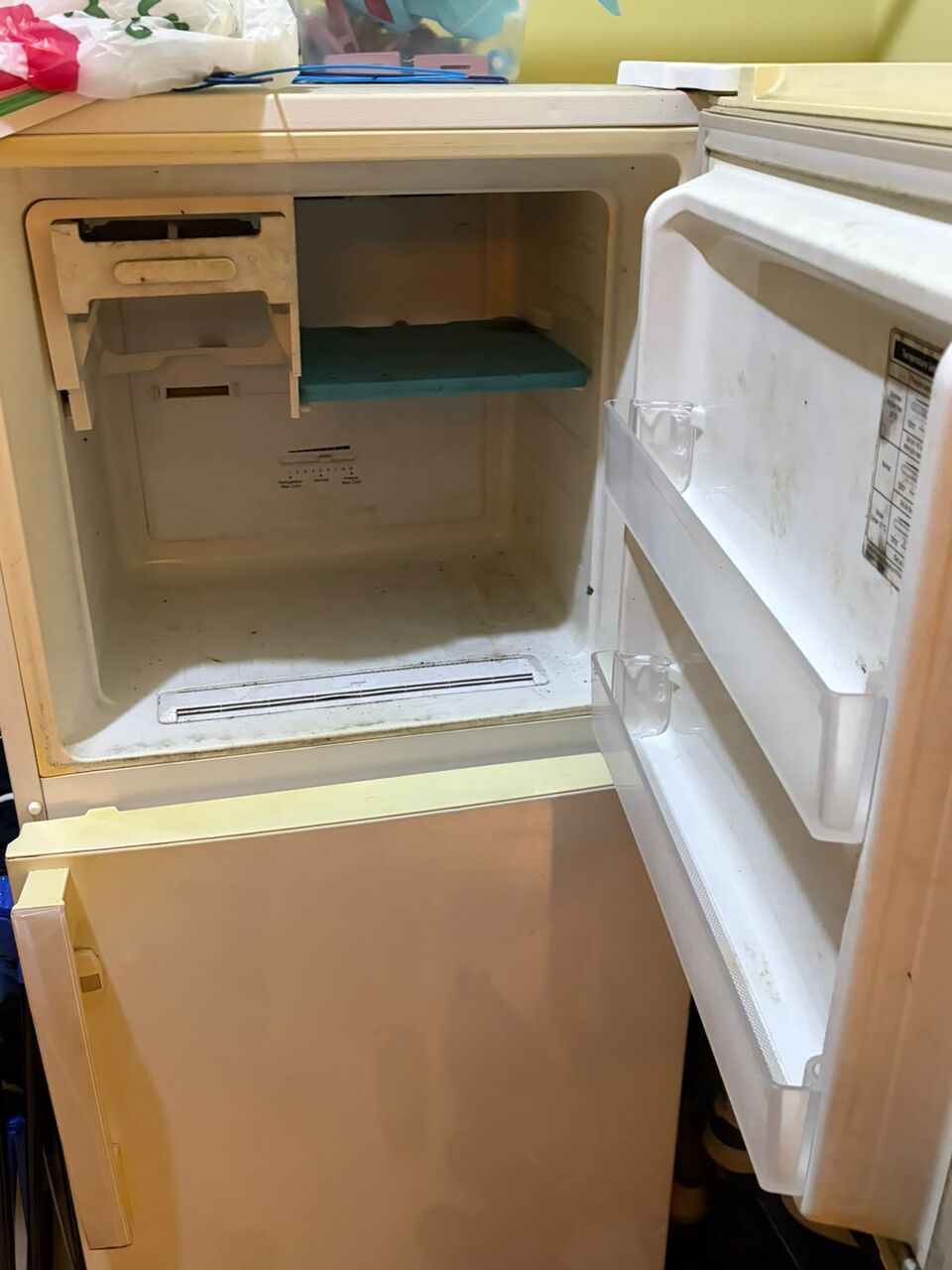 Mumbai, Household Items, SAR 400,  Fridge Samsung
