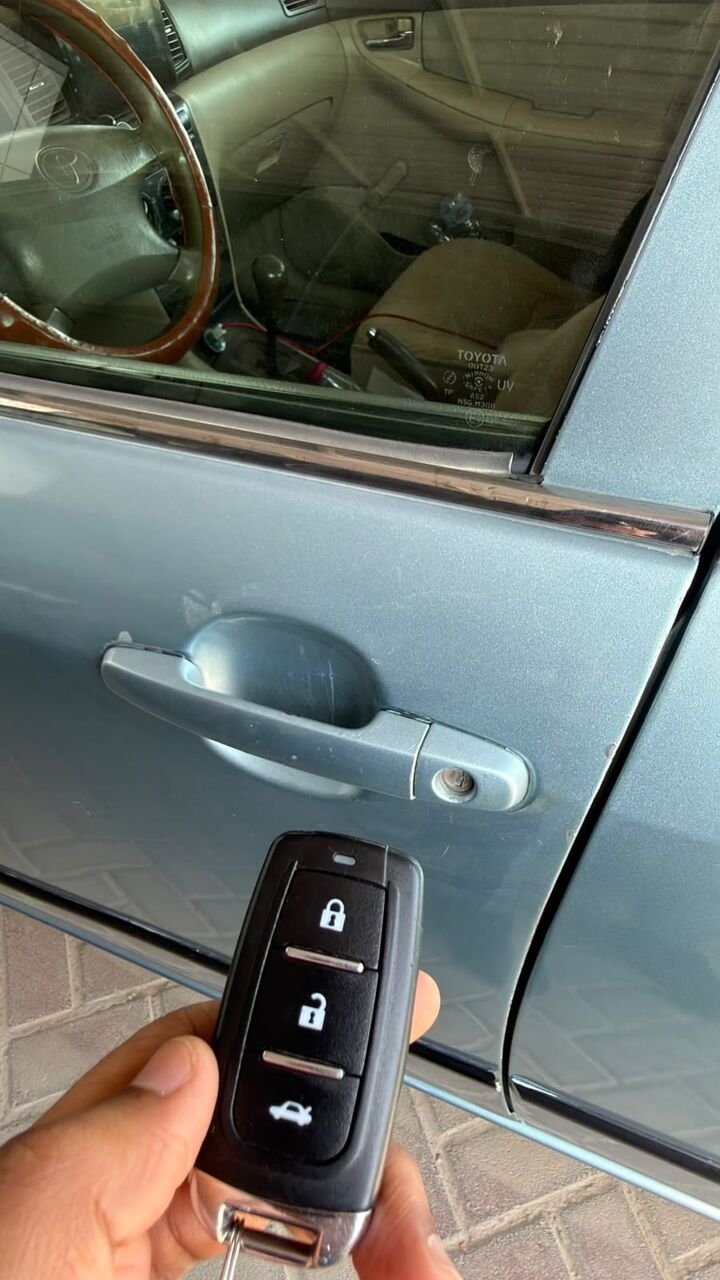 Riyadh, Vehicles, Cars & Trucks , SAR 14000,  Toyota Corolla,  2007,  Manual,  700000 KM,