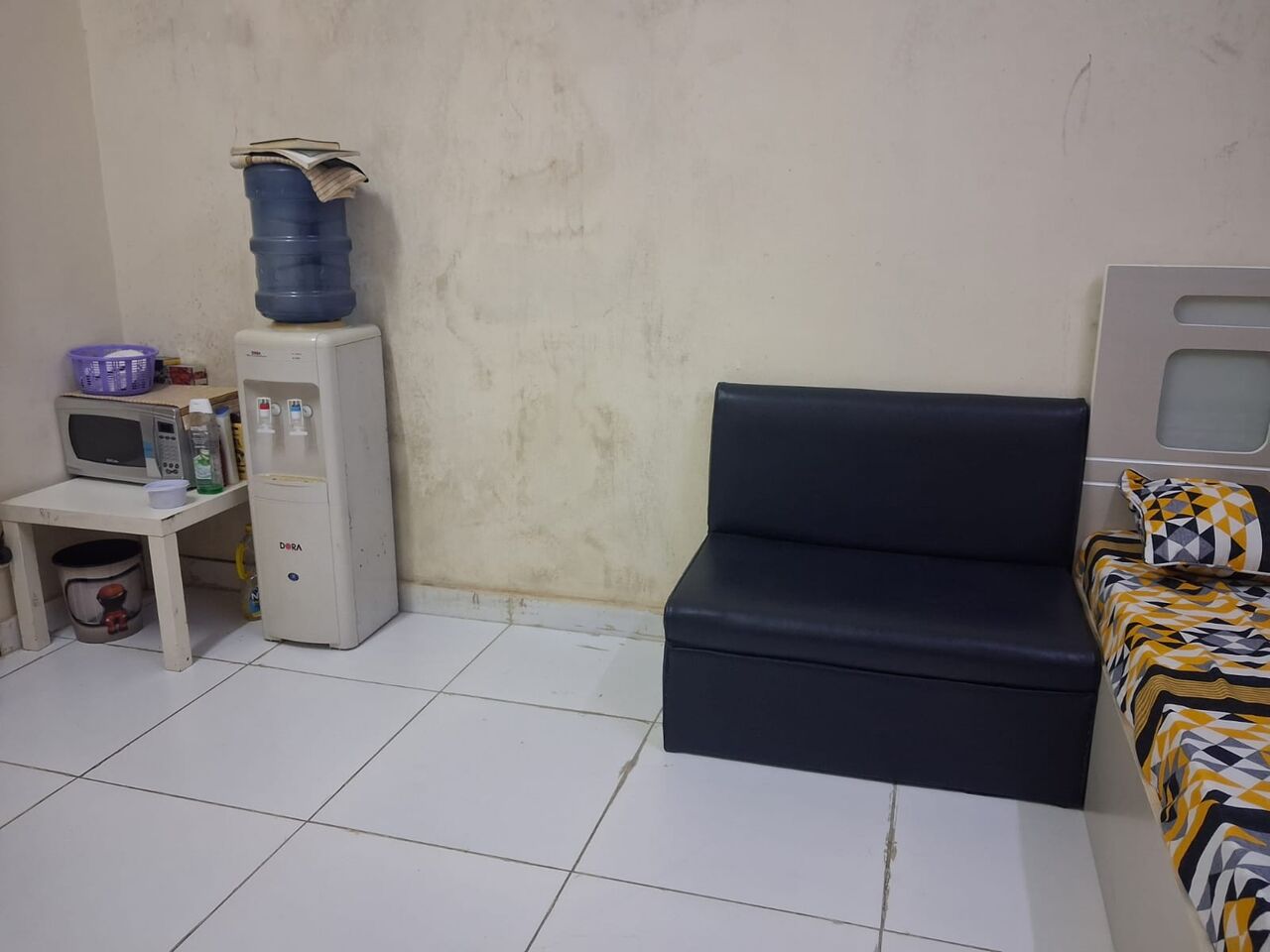 Al Aziziyah, Rooms for Rent, SAR 800/month,  SAR 800/month, Fully Furnished Room For Executive Bachelor Lady OR  A Small Family