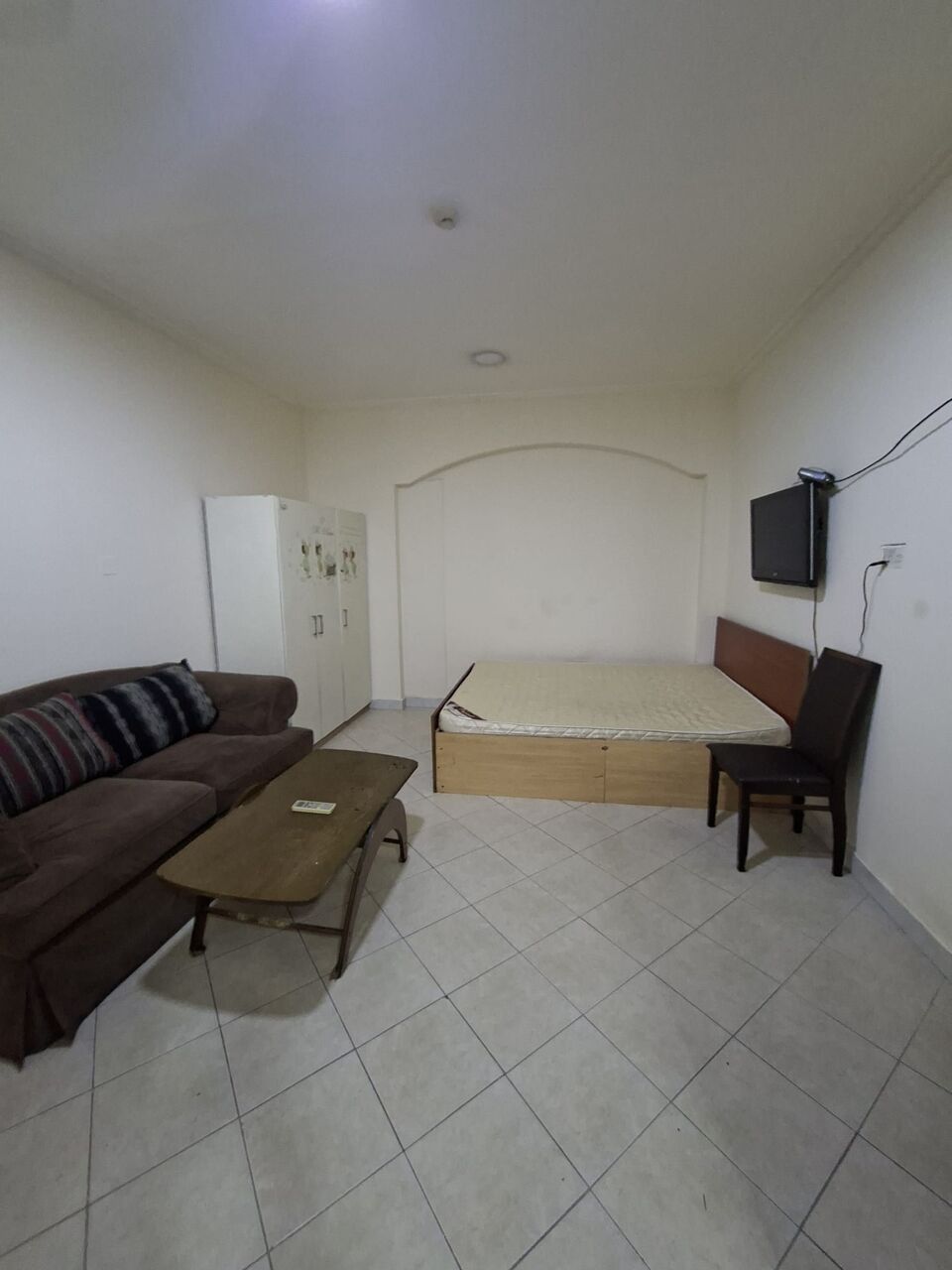 Juffair, Apartments, Flats, Houses & Villas, BHD 160/month,  Furnished,  Furnished Studio Flat For Rent In Juffair ( All Inclusive Ewa)