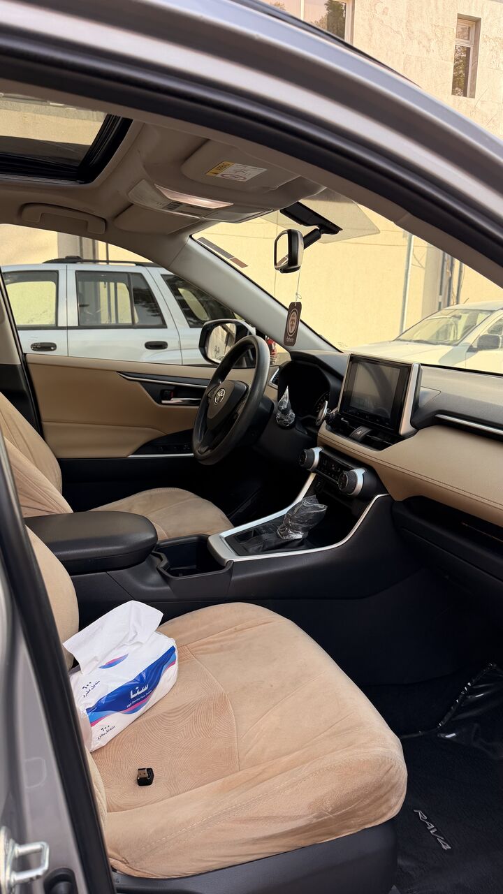 Al Suwaidi, Vehicles, Cars & Trucks , SAR 105000,  Toyota RAV4,  2024,  Automatic,  82000 KM,   XLE  &ndash; First Owner &ndash; Full Toyota Service History