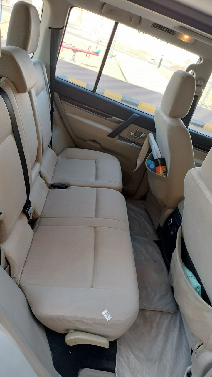 As Sulayyil, Vehicles, Cars & Trucks , SAR 40000,  Mitsubishi Pajero,  2016,  Automatic,  271000 KM,   ,  Model ,