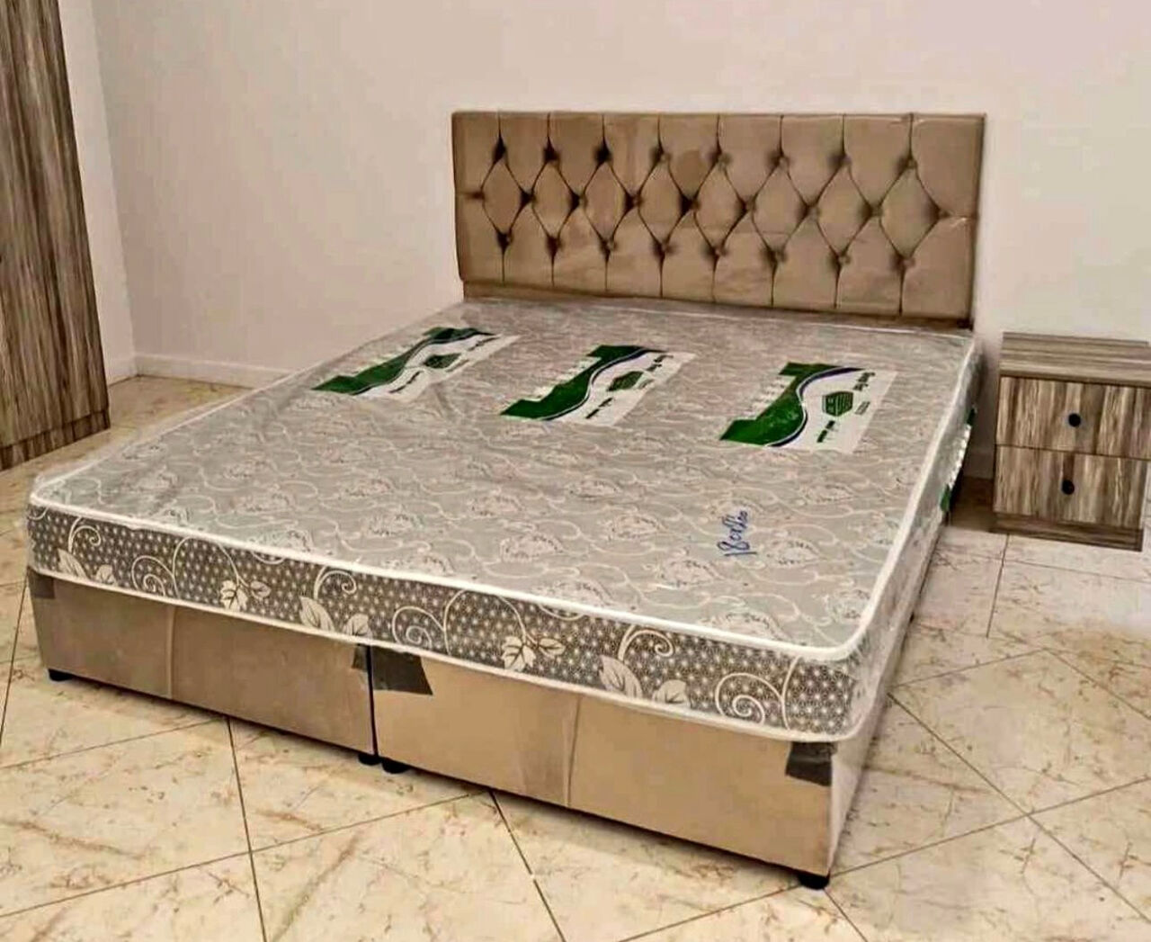 Jeddah, Furniture, SAR 5,  Premium Quality Modern Bedroom Set &ndash; Double Bed, 4-Door Wardrobe & Dressing Table