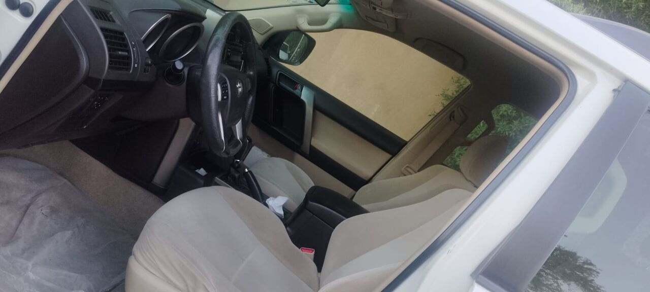 Riyadh, Vehicles, Cars & Trucks , SAR 66000,  Toyota Landcuiser Prado TX.L,  2012,  Automatic,  4200000 KM,   Prado TX.L V6&ndash; Premium SUV | Clean & Well Maintained