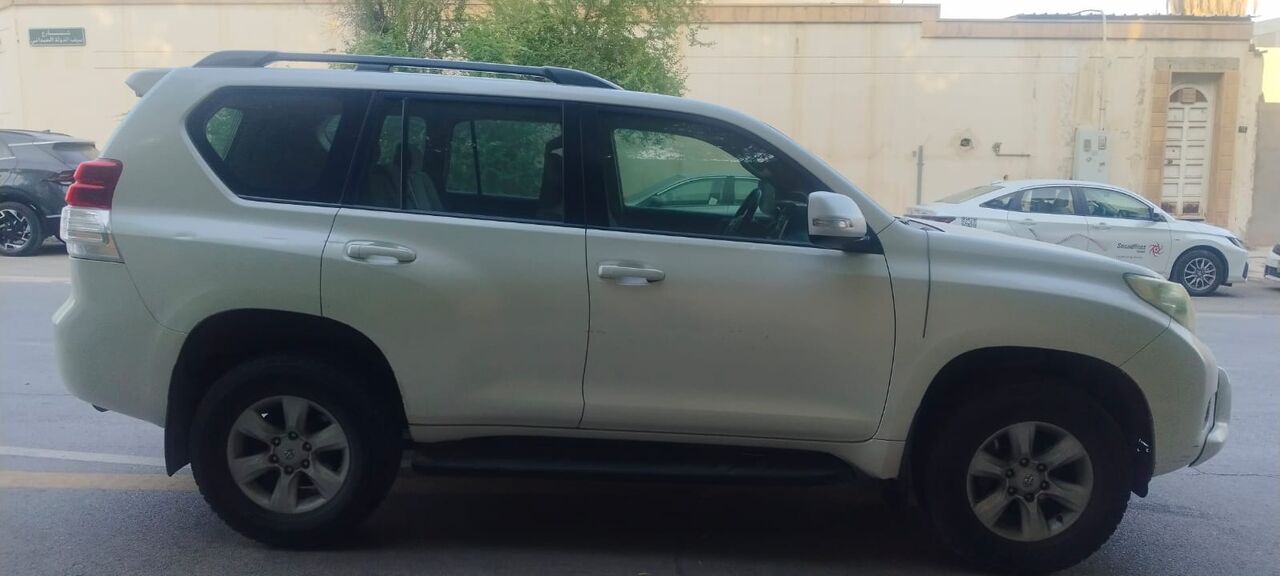 Riyadh, Vehicles, Cars & Trucks , SAR 66000,  Toyota Landcuiser Prado TX.L,  2012,  Automatic,  4200000 KM,   Prado TX.L V6&ndash; Premium SUV | Clean & Well Maintained